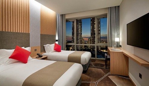 Deluxe Twin Room (6PM Late Check-In)