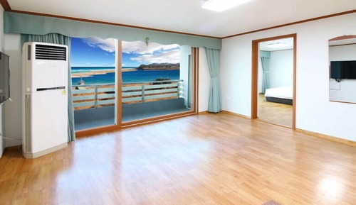Ocean View Suite