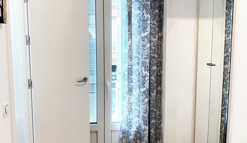 Single Room, Balcony