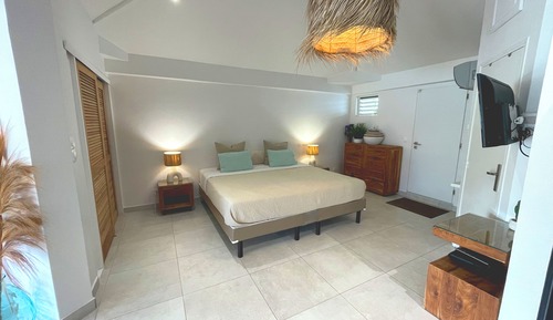 BUNGALOW 4