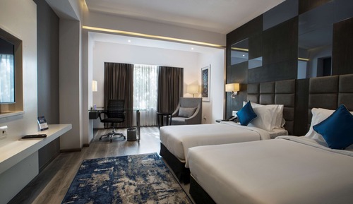 Deluxe Room, 2 Twin Beds, Non Smoking