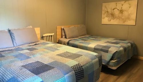 Economy Room, 1 Queen Bed