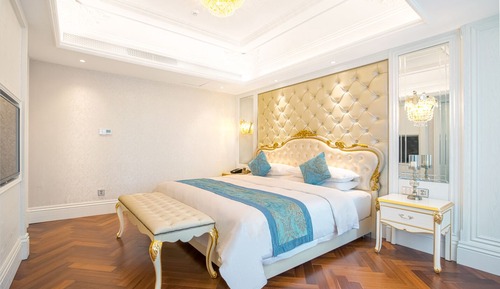 Deluxe Suite, 1 King Bed