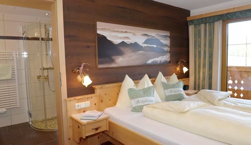 Double Room (Zirbe)