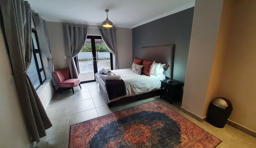 Comfort Room - Bedroom 4