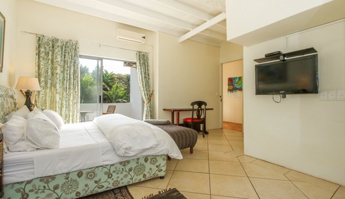 King Room with Balcony - Garden View
