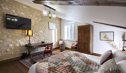 Junior Double Room (La Bordelaise)