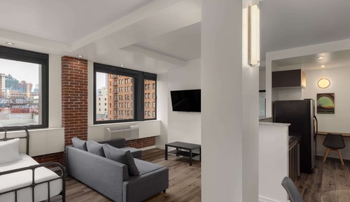 Suite, Multiple Beds, Non Smoking (Group)