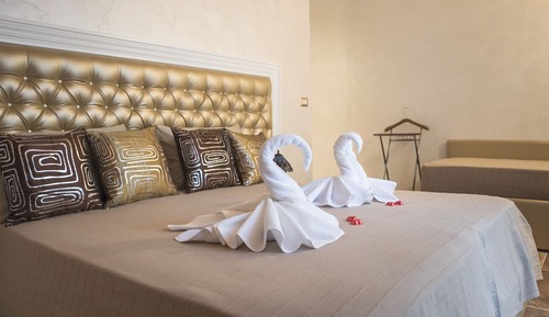 Luxury Triple Room