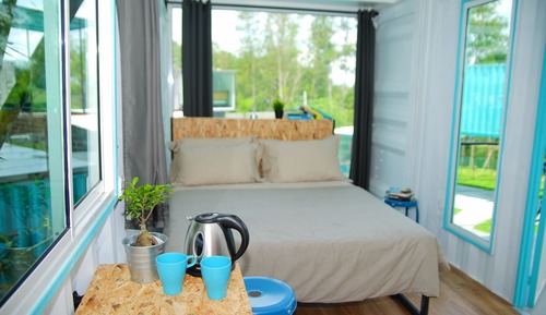 Medium Room 