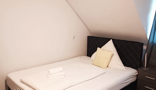 Economy Single Room