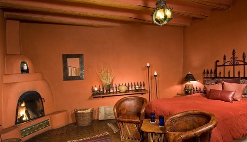 Romantic Suite, 1 Queen Bed, Sauna, Courtyard Area