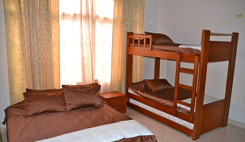 House, 2 Bedrooms (10 people)