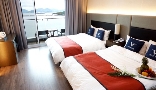 Premier Double Twin Room, Ocean View