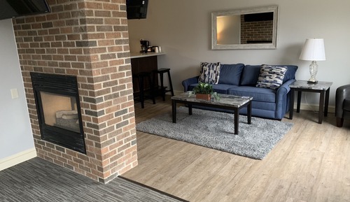 Exclusive Suite, Multiple Beds, Fireplace