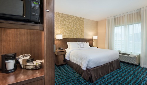 Room, 1 King Bed (Mobility/Hearing Accessible, Tub)