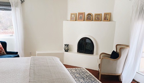 Luxury Suite, 1 King Bed, Garden View