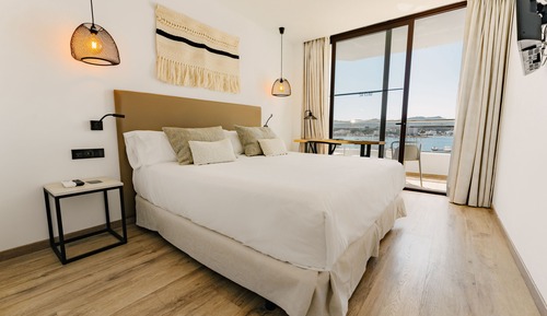 Superior Room, Balcony, Sea View