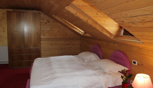 Apartment, 2 Bedrooms (Attic)