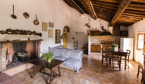 Family Apartment, 1 Bedroom, Hill View (Piazza della chiesa, 14)