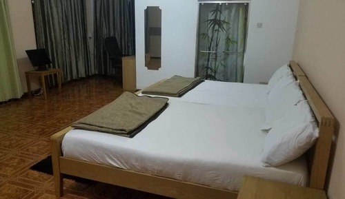 Double Room, 1 King Bed