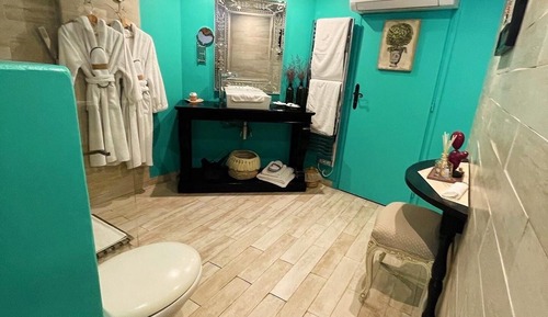 Luxury Suite