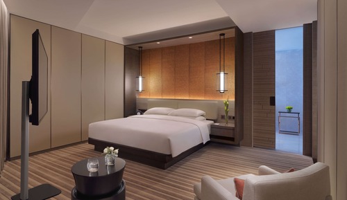 Suite (Regency)