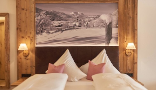 Double Room, 1 Double Bed with Sofa bed (Zimmer 33)