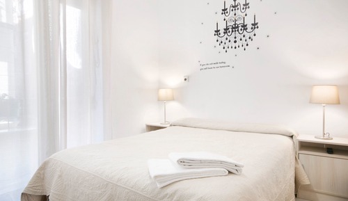 Triple Room, Shared Bathroom