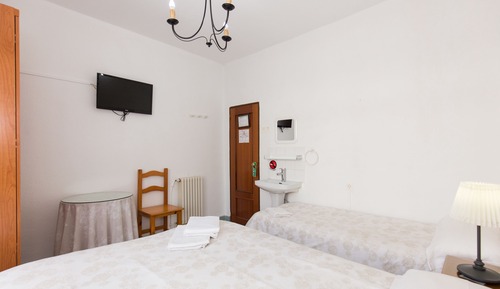 Triple Room, Private Bathroom (externo)
