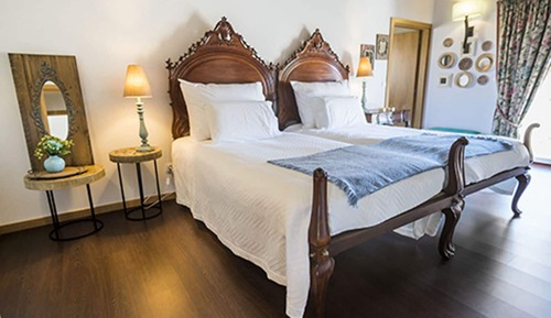 Deluxe Suite