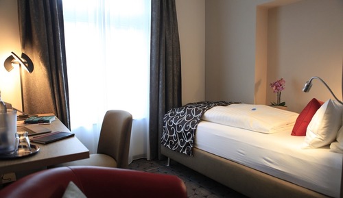 Comfort Single Room, 1 Twin Bed, Courtyard View