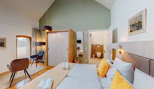 Deluxe Double Room (Hofzimmer ebenerdig)