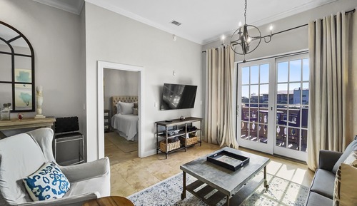 Condo, 3 Bedrooms