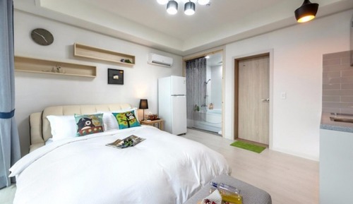 Room (Mint)