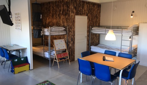 Big Studio Apartment with Private Bathroom & Kitchenette