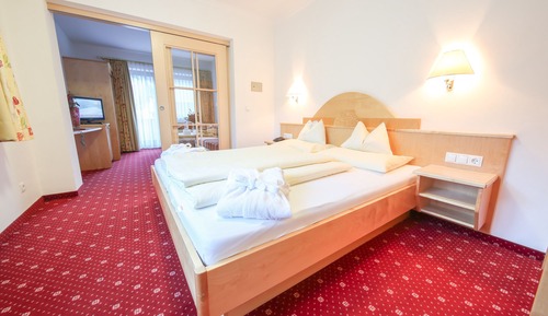 Comfort Suite, Balcony, Mountain View