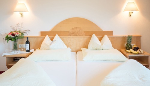 Family Suite, 2 Bedrooms, Balcony, Valley View