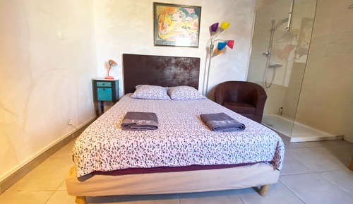 Design Double Room (1)