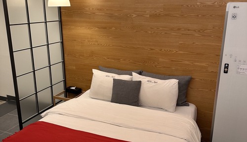 Deluxe Double Room, Park View (No Breakfast on Mondays)