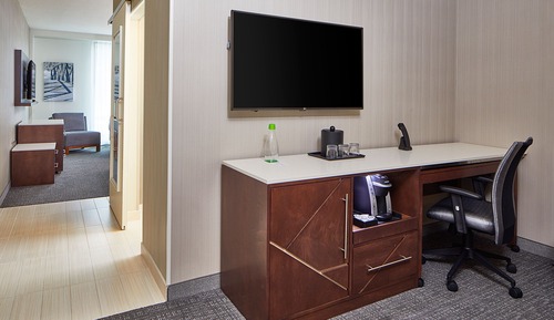 Suite, 2 Queen Beds, Non Smoking