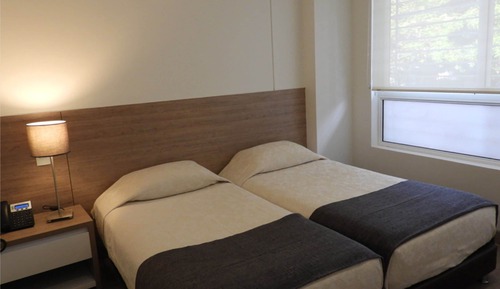 Suite, Park View