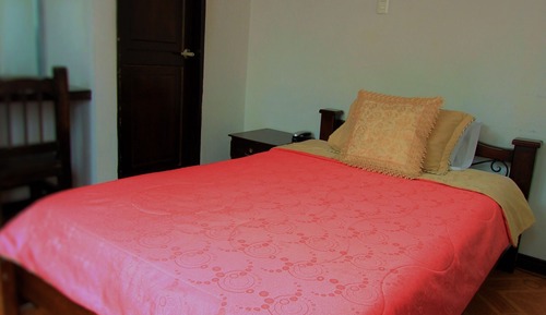 Single Room, 1 Large Twin Bed