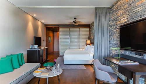 Deluxe Room, Partial Sea View