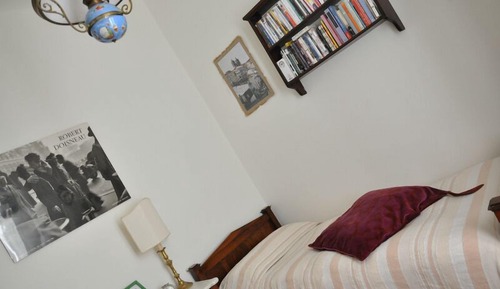 Single Room, Shared Bathroom