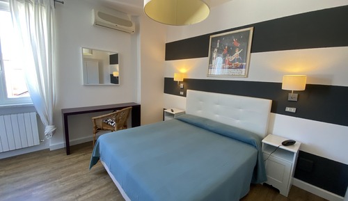Basic Room, 1 Queen Bed