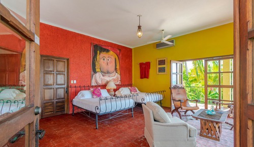 Economy Single Room,1 Bedroom, Ocean View, Sea Facing (share a fully - equipped outdoor kitchen)