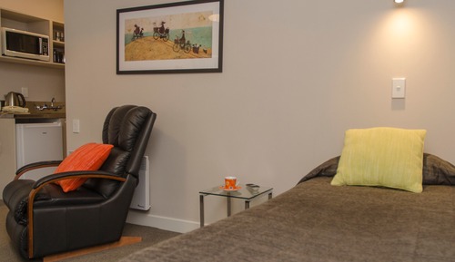 Superior One Bedroom Unit
