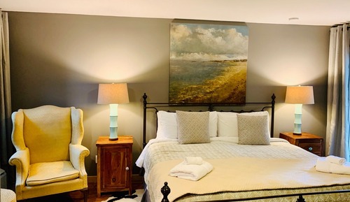 Standard Room, 1 King Bed