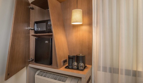 Room, 2 Queen Beds (Mobility/Hearing Access, Roll-In Shwr)